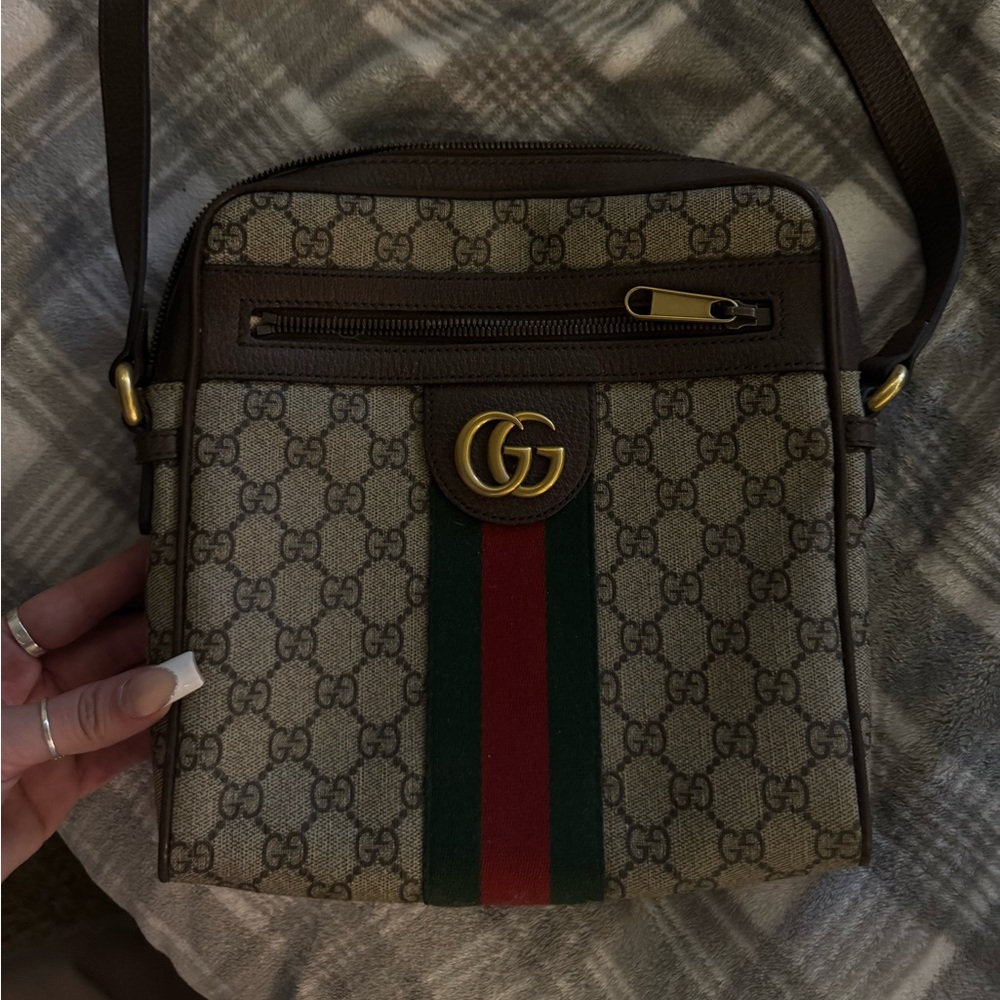 COPY - Men’s Gucci satchel